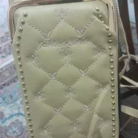 کیف پول نو ودارای چند جا برای پول وگوشی وکارت