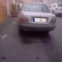 پراید نقره‌ای مدل 84