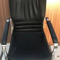 تعدادی صندلی اداری (مدیریتی ، کارمندی ، کنفرانس )