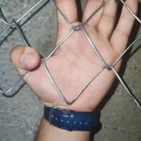 فنس، پایه بتی و فلزی، انواع سیم خاردار