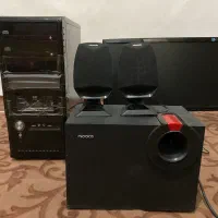 کامپیوتر تمیز و بسیار کم کار با تمام وسایل