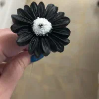 مارگاریت مشکی