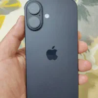 آیفون 16  مشکی در حد آکبند باطری 100