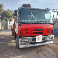 جرثقیل ایسوزو ۱۰ تن