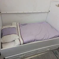 تخت کودک همراه رو تختی و تشک