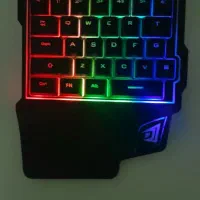 مینی کیبورد گیمینگ اصلا کار نکرده