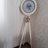 ساعت ایستاده