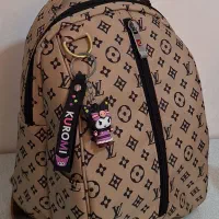 کیف|کیف، کفش، کمربند|لامرد, |دیوار