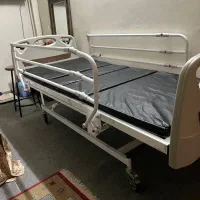 تخت بیمارستانی و ویلچر قابلیت تنظیم ارتفاع|آرایشی، بهداشتی، درمانی|لاهیجان, شهید آوینی|دیوار