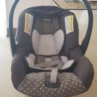 کاسکه نوزاد به همراه کریر بزند چیکو مدل keyfit30|اسباب و اثاث بچه|تهران, جنت‌آباد جنوبی|دیوار