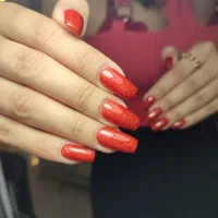 ناخنکار ،خدمات کاشت و ترمیم ناخن پدیکور و مانیکور