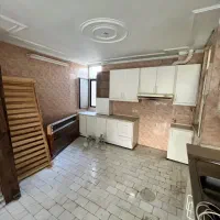 دو خواب ۱۰۷ متری ط ۴ فاقد آسانسور