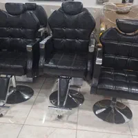 صندلی ارایشگاه مردانه|آرایشگاه و سالن‌های زیبایی|رشت, امین الضرب|دیوار