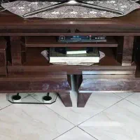 میز تلوزیون در حد نو