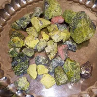 سنگ خام معدنی سرپانتین