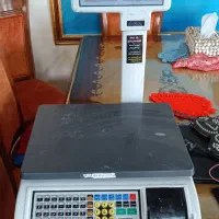 ترازو صدرا.میزکار|فروشگاه و مغازه|تهران, کیانشهر|دیوار