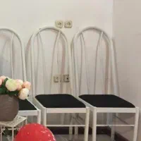 صندلی فلزی و لبی قلیون یکبار مصرف
