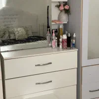 سرویس خواب کامل با دو دست رو. تختی مشکی و صورتی