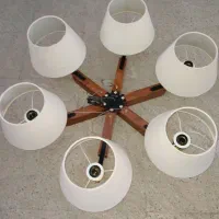 لوستر ۶ شاخه پایه فلزی روکش چوبی و اینه چوبی