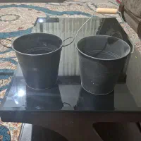 گلدان و سطل فلزی