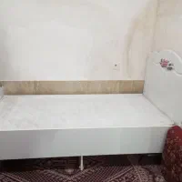فروش تخت و تشک نوزاد