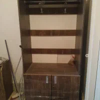 جاکفشی و جالباسی