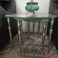 میزعسلی شیشه ای با گل میز