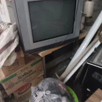 تلویزیون ال جی ۲۱ اینچ‌ سالم‌