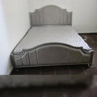تخت در حد نو  سبک کلاسیک