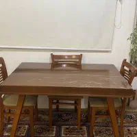 میز ناهار خوری 4 نفره اصلا رو میز استفاده نکردن