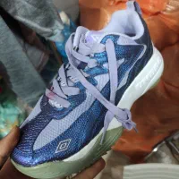 400 عدد کفش umbro|کیف، کفش، کمربند|مریوان, |دیوار