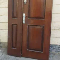 درب ورودی و تخت نوزاد