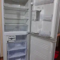 دو عدد یخچال|یخچال و فریزر|رشت, باهنر|دیوار