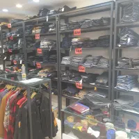 کت و شلوار پیراهن شلوار لی شلوار پارچه ای|لباس|اصفهان, عباس‌آباد|دیوار