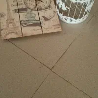 ساعت دیواری و قفس دکوراتیو