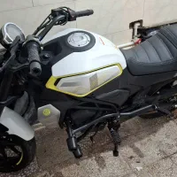 کی وی 250nrنیکران موتور