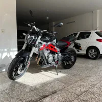 بنلی ۳۱۰ جفت مدل ۱۴۰۲ در حد