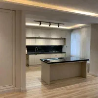 115 متر/سه نبش غرق نور/تاپ لوکیشن آموزگار