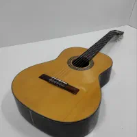 گیتار ZINN خوش‌دست، خوش‌صدا و آماده نوازندگی