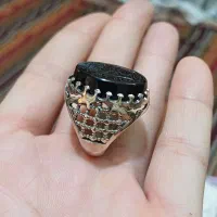 انگشتر نقره ۹۲۵ عقیق سیاه مزین به یا نثارت الحسین|جواهرات|شیراز, کوزه گری|دیوار