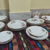 سرویس گل سرخی ژاپنی اصلی|ظروف سرو و پذیرایی|شاهین‌شهر, شهرک پردیس|دیوار