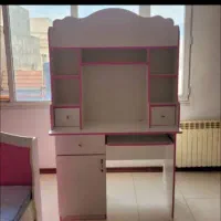 میز تحریر و کتابخانه پینترستی، بسیار زیبا و جادار