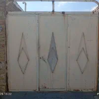 درب حیاط و انباری یا دستشویی