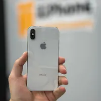 اپل iPhone X با حافظهٔ ۲۵۶ گیگابایت