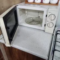 ماکروویو و ویترین