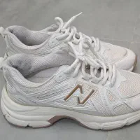 کتونی و کفش زنانه