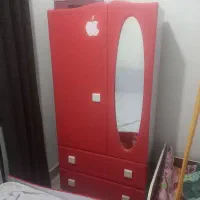 تخت و کمد بچه تمیز و سالم