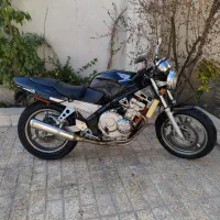 سی بی ۴۰۰ وان cb