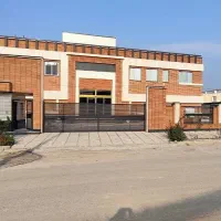 ۳۸۵۰مترمساحت ۲۲۵۰ متربنای سوله نوساز/با بنای اداری