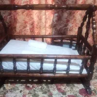 گهواره چوبی خراطی شده